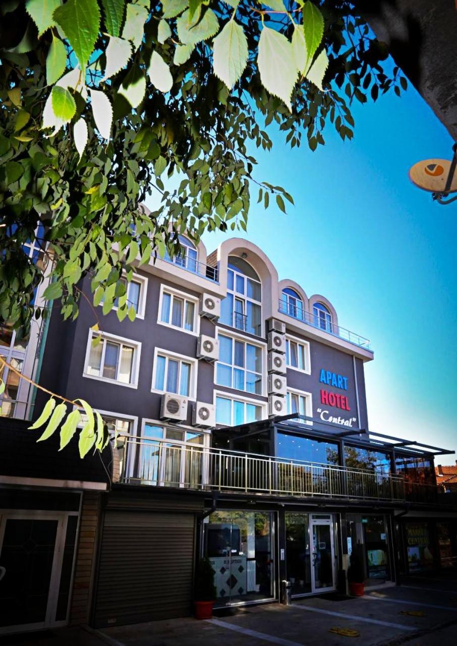 Apart Hotel Central Momchilgrad Ngoại thất bức ảnh