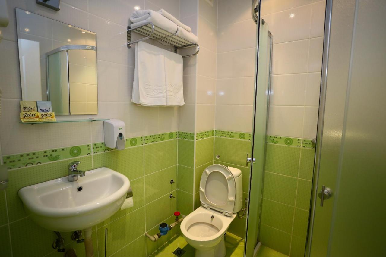 Apart Hotel Central Momchilgrad Ngoại thất bức ảnh